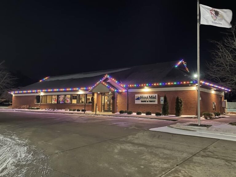 Commercial Holiday Lights installation near me
